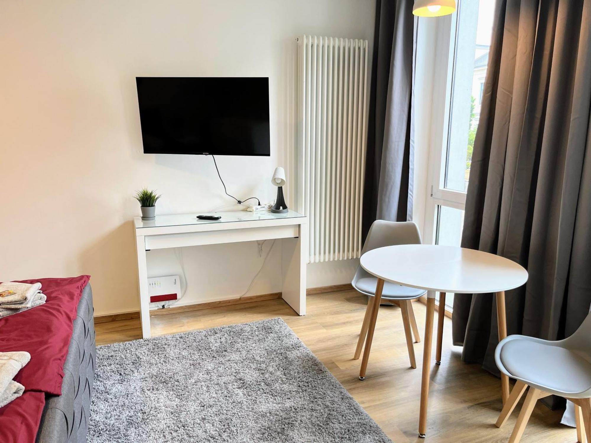 Studio Am Waldschloesschen Mit Kueche Und Netflix 드레스덴 외부 사진